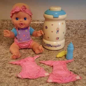 RARE Vintage 90s 1997 Kenner Hasbro Newborn Diaper Surprise Doll Baby Alive